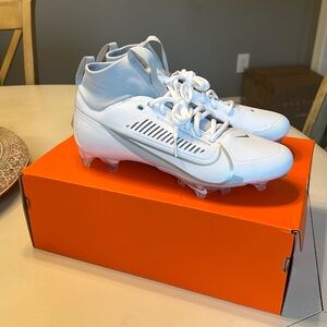 Nike Vapor Edge Pro football cleats NEW! Never worn!